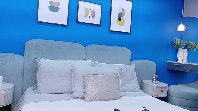 martina roldam online show from January 17, 2026, 9:07 pm