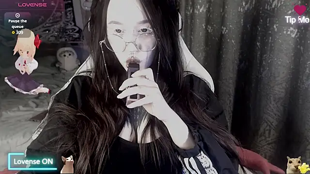 Snapshot of chloe_crystall_killer chatting on May 24, 2026, 2:05 am chloe crystall killer online show from May 24, 2026, 2:05 am
