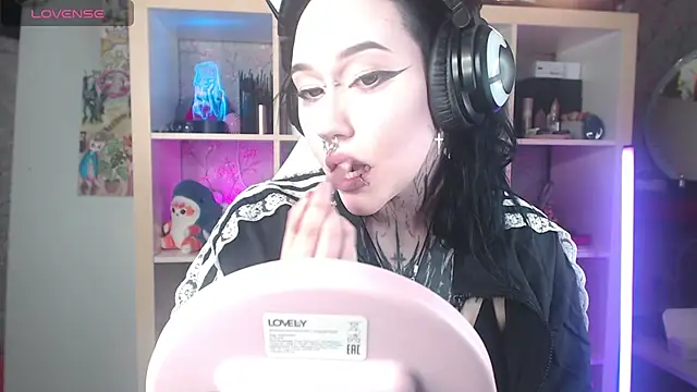 chloe crystall killer online show from August 9, 2026, 6:29 am