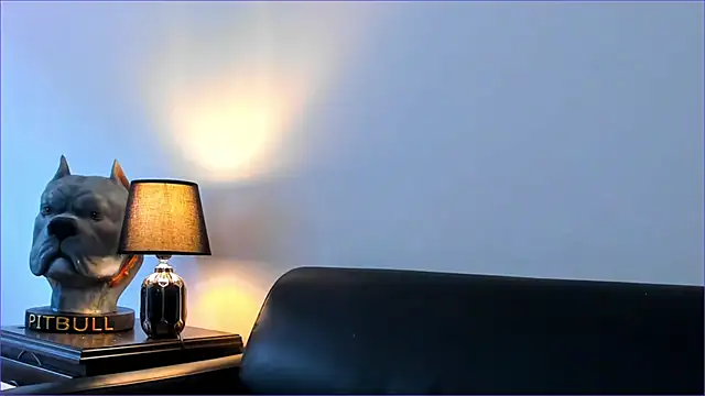 BradLeon  online show from October 8, 2025, 5:54 pm