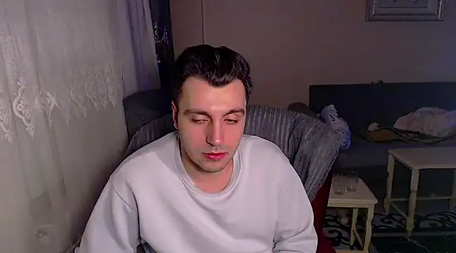 handsomeee04 online show from January 19, 2025, 11:00 pm