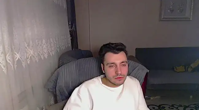 handsomeee04 online show from January 24, 2025, 2:49 am