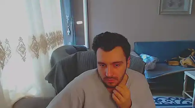 handsomeee04 online show from February 20, 2025, 2:35 pm