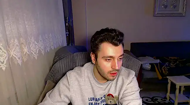 handsomeee04 online show from February 21, 2025, 9:43 pm