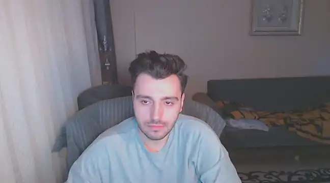 handsomeee04 online show from March 15, 2025, 12:47 am