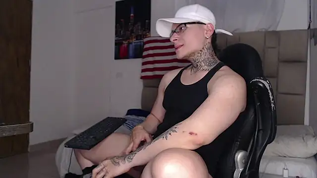 Snapshot of DennisWalkerr chatting on December 27, 2024, 12:29 am DennisWalkerr online show from December 27, 2024, 12:29 am