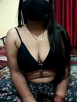 Snapshot of Soniya_444 chatting on February 14, 2025, 2:18 am Soniya 444 online show from February 14, 2025, 2:18 am