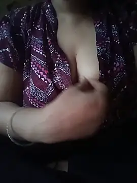 Soniya 444 online show from May 25, 2026, 1:39 pm