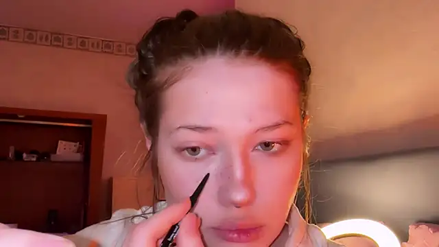 eva varnerr online show from June 3, 2026, 1:30 am