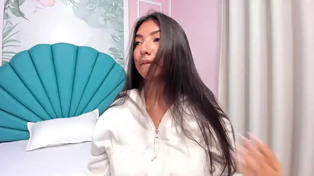 Snapshot of Daphne_Fox_ chatting on March 1, 2025, 2:15 am Daphne Fox online show from March 1, 2025, 2:15 am