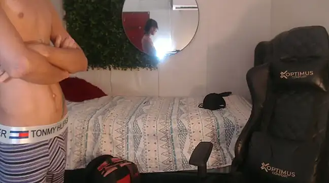 andy dan18 online show from December 24, 2024, 10:49 pm