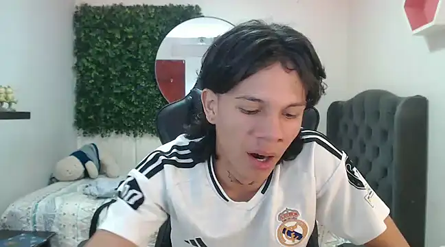 andy dan18 online show from January 14, 2025, 3:47 pm