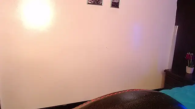 nikkystorm1  online show from December 23, 2024, 5:11 pm