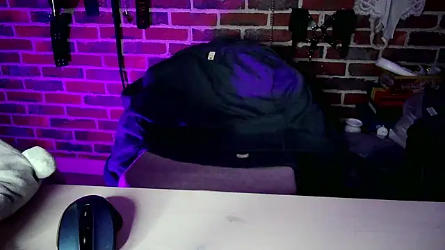 Heleneecesmecs2 online show from January 29, 2025, 1:27 am