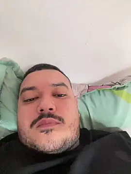 El Titan1998 online show from March 3, 2025, 4:24 pm