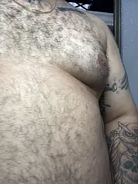 El Titan1998 online show from March 6, 2025, 11:09 pm