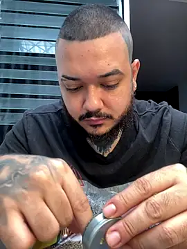 El Titan1998 online show from November 12, 2025, 12:05 pm