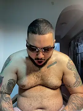 El Titan1998 online show from March 28, 2026, 11:43 am