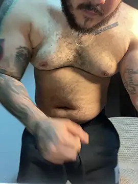 El Titan1998 online show from April 19, 2026, 12:00 am