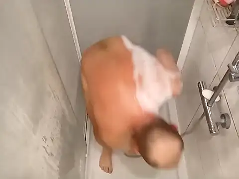 Snapshot of Arturoooo40 chatting on February 28, 2025, 10:50 pm Arturoooo40 online show from February 28, 2025, 10:50 pm