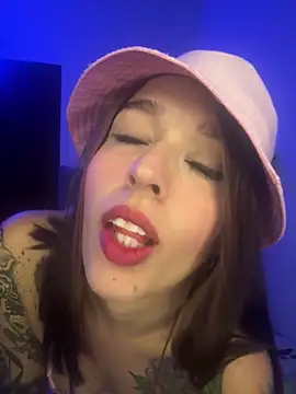 BlueStoneX online show from February 5, 2025, 4:37 am