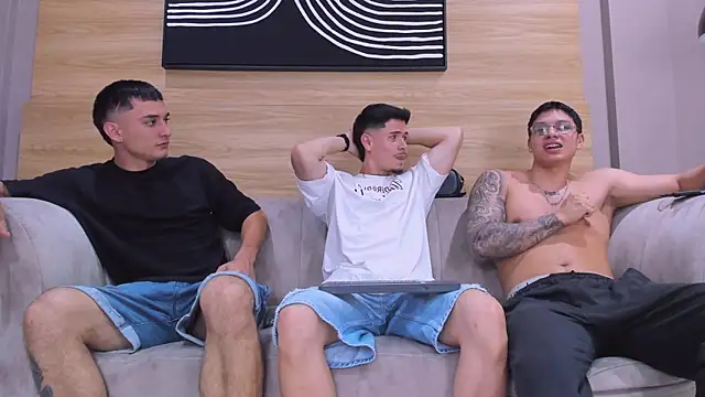 hell twink online show from April 18, 2026, 1:09 am