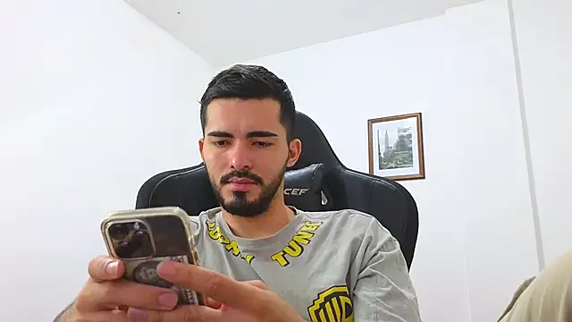 Massimoo 07 online show from December 29, 2024, 8:04 pm