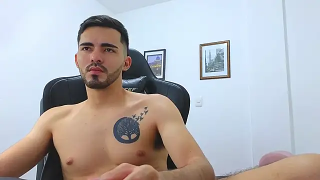 Massimoo 07 online show from January 2, 2025, 1:38 am