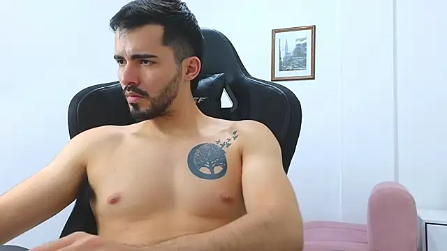 Massimoo 07 online show from January 13, 2025, 10:13 pm