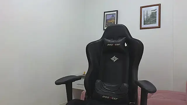 Massimoo 07 online show from January 18, 2025, 9:45 pm