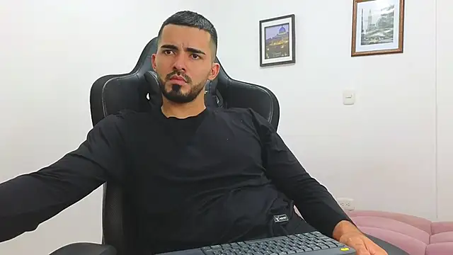 Massimoo 07 online show from February 27, 2025, 10:31 pm