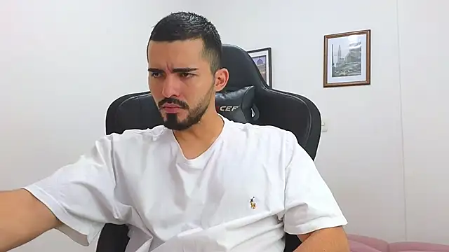 Massimoo 07 online show from March 10, 2025, 7:29 pm