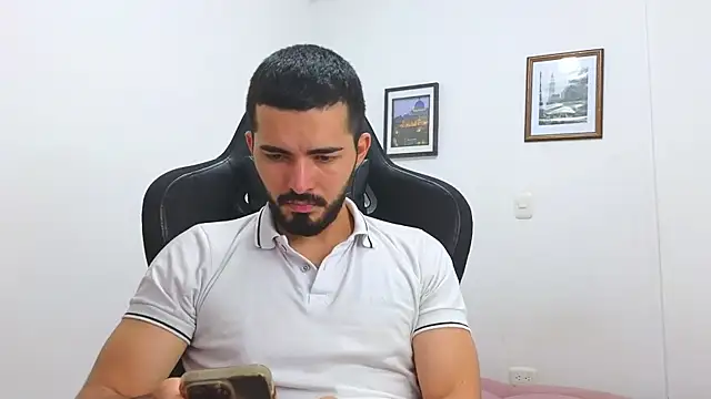 Massimoo 07 online show from March 21, 2025, 1:45 am