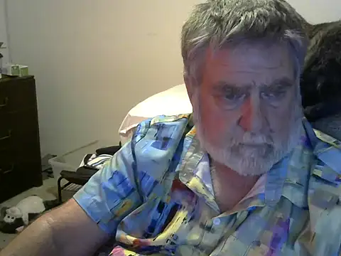 viejo oso online show from September 20, 2025, 2:23 am