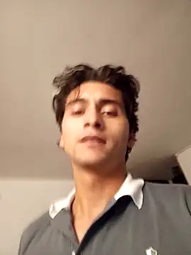 Juman1980 online show from May 4, 2026, 12:06 am
