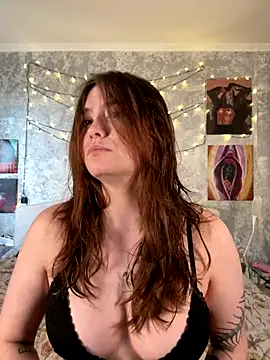 Sabrina shells online show from November 12, 2025, 10:04 am