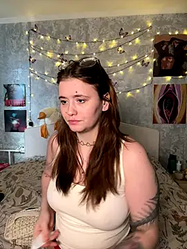 Sabrina shells online show from December 21, 2025, 9:27 am