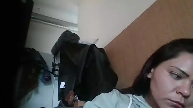 Snapshot of Dnasty408 chatting on November 5, 2025, 11:16 pm Dnasty408 online show from November 5, 2025, 11:16 pm