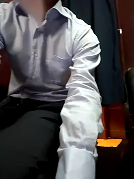 miichannnnn online show from October 2, 2025, 10:00 am