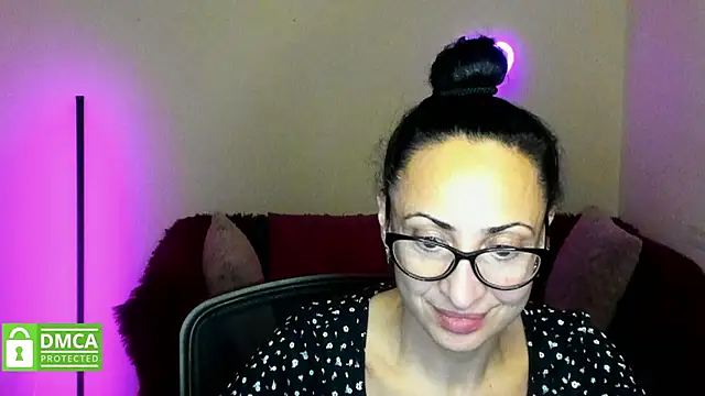 Arianasweety23 online show from October 3, 2025, 5:32 pm