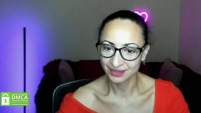 Arianasweety23 online show from October 8, 2025, 5:32 pm