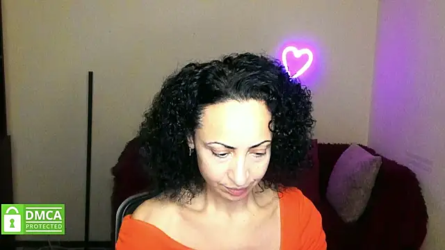 Arianasweety23 online show from December 2, 2025, 6:25 pm