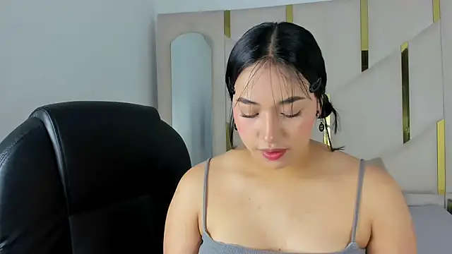 IsabellRodriguez18 online show from September 29, 2025, 3:22 am