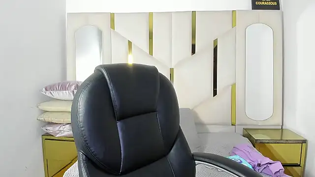 IsabellRodriguez18 online show from January 17, 2026, 3:44 am