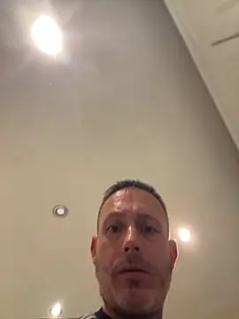 BigDandthemrs online show from October 4, 2025, 1:25 am