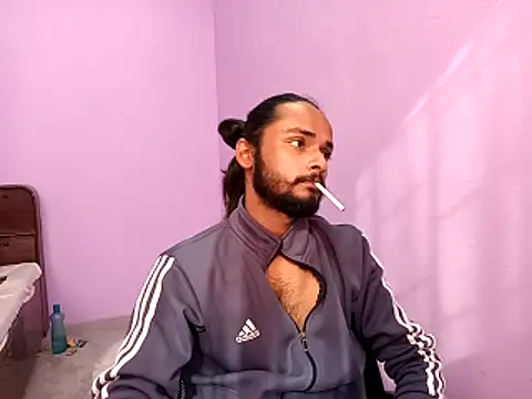 IamRentedBoybfriend online show from February 6, 2026, 4:17 am