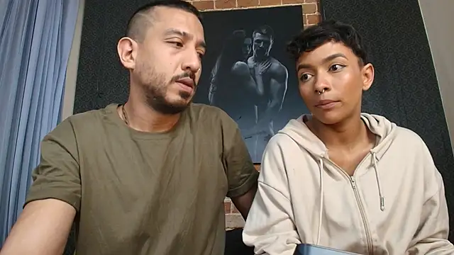 AntonAndSofii online show from January 13, 2025, 6:06 am