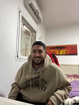 Snapshot of luffykingofpirets chatting on February 9, 2025, 10:31 am luffykingofpirets online show from February 9, 2025, 10:31 am