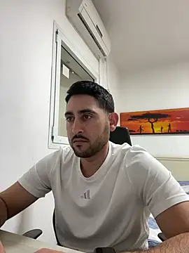 Snapshot of luffykingofpirets chatting on February 16, 2025, 8:33 pm luffykingofpirets online show from February 16, 2025, 8:33 pm