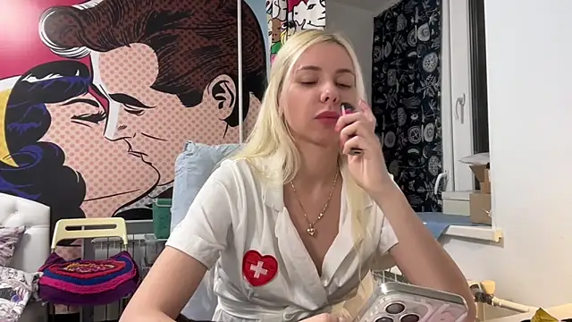 yunasuka online show from January 31, 2025, 7:40 pm